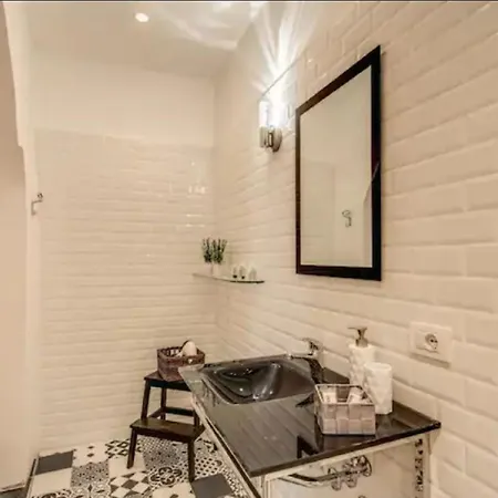 Un Relax A Fontana Di Trevi Appartement
