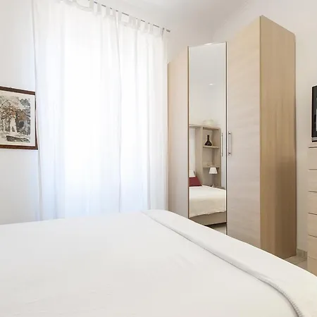 Apartment Foscolo Al 24 *