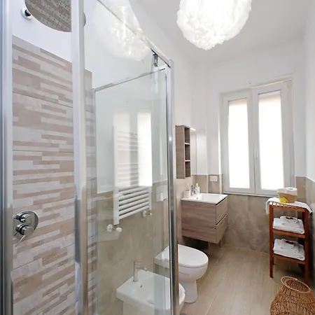 White Wood House Apartment *