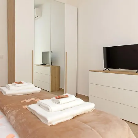 White Wood House Roma