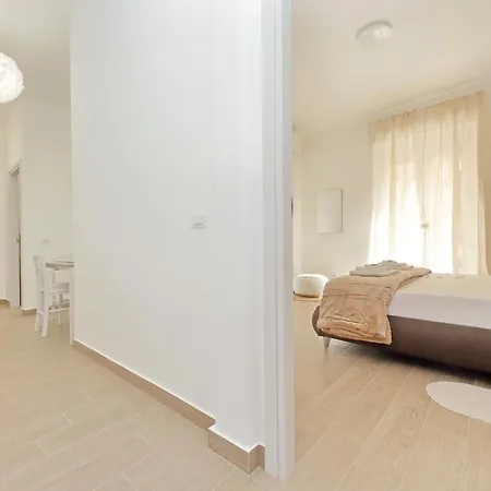 White Wood House * Roma
