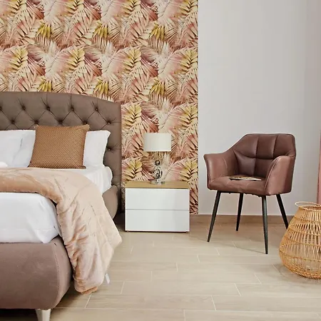 White Wood House Apartment