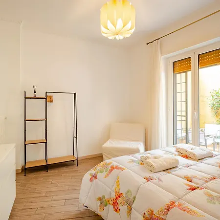 Apartament Con Terrazza Vicino San Pietro