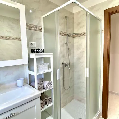 Apartment Elenae Domus
