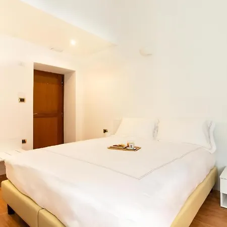 Hotel Domus Roma