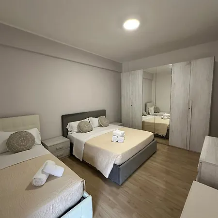 La Casa Romana Apartment *