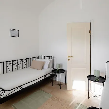2 Bedrooms Flat Near The Colosseum Rome