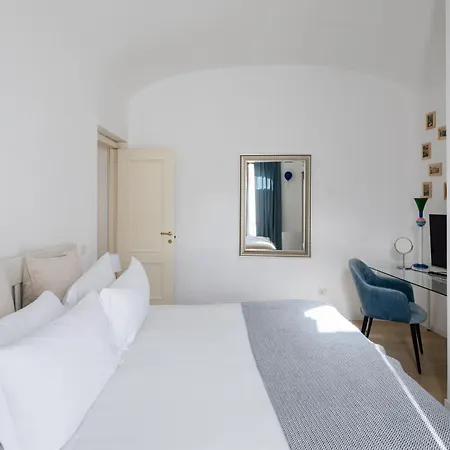 2 Bedrooms Flat Near The Colosseum *