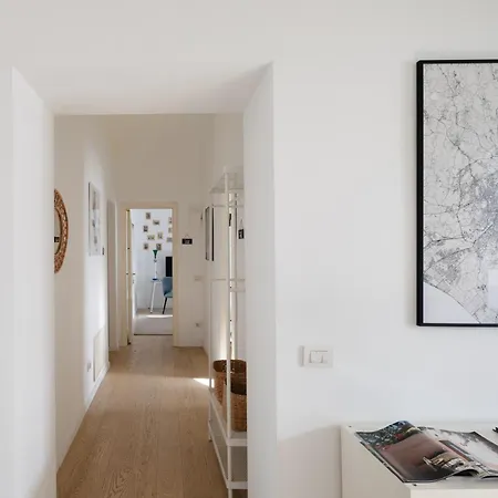 2 Bedrooms Flat Near The Colosseum Apartment *