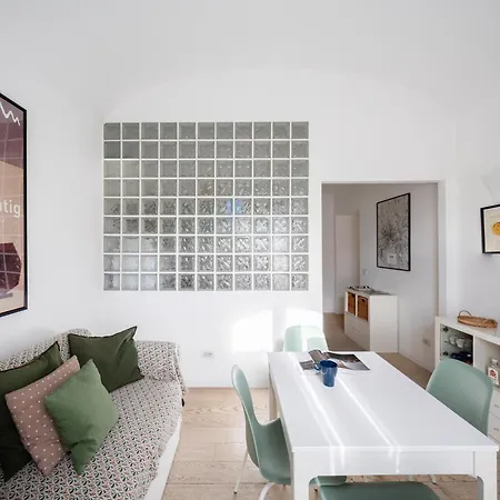 Apartment 2 Bedrooms Flat Near The Colosseum *