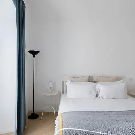 Apartment 2 Bedrooms Flat Near The Colosseum *