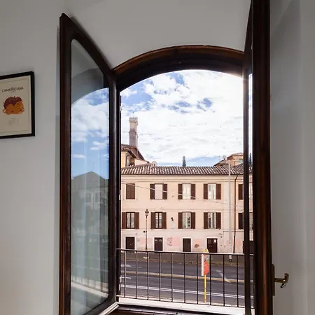 2 Bedrooms Flat Near The Colosseum Apartment Rome