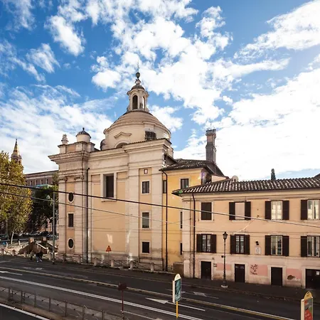 Apartment 2 Bedrooms Flat Near The Colosseum