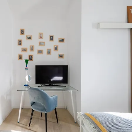 2 Bedrooms Flat Near The Colosseum *