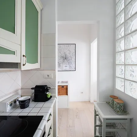 2 Bedrooms Flat Near The Colosseum Rome