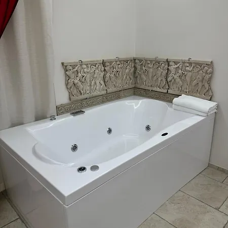 Guest house Jacuzzi Vatican Museum Rome