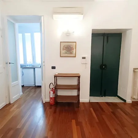 Casa Lucrezia * Rome