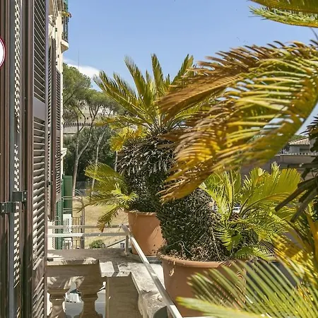C M Il Passetto Di Borgo Pio Apartment *