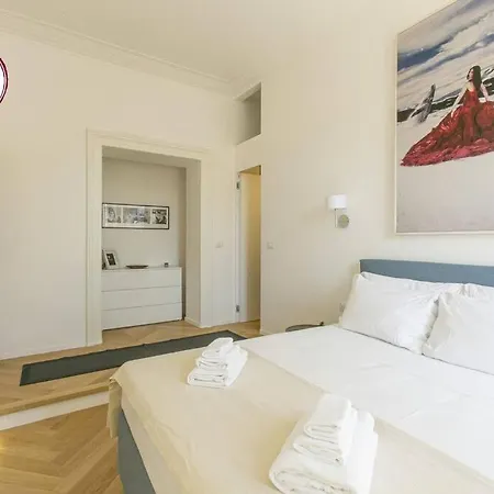 Apartment C M Il Passetto Di Borgo Pio Rome