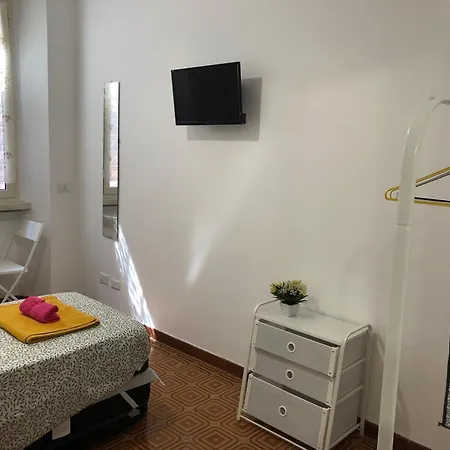 Lol Apartment *