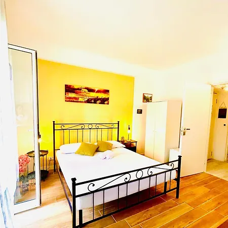 Domus Flavia Trastevere * Rome