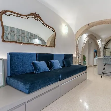 Domuslatina Monti - Luxury In The Heart Of Apartment