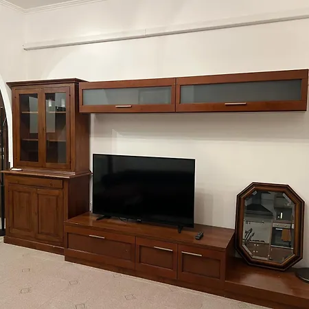 Sr Apartment *