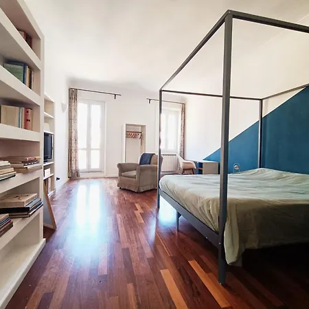 Casa Lucrezia * Rome