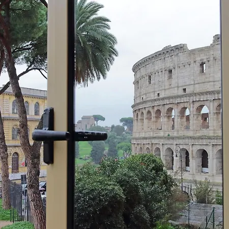 Apartment Romance Al Colosseo 3 *