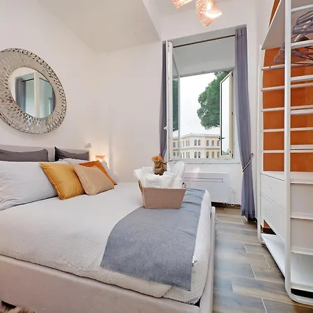 Romance Al Colosseo 3 Apartment