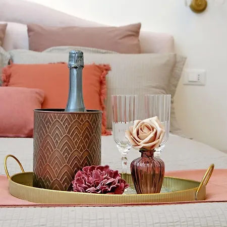 Apartment Romance Al Colosseo 3 *