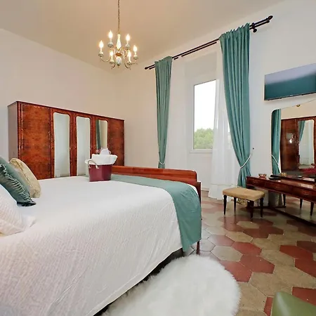 Romance Al Colosseo 3 Apartment