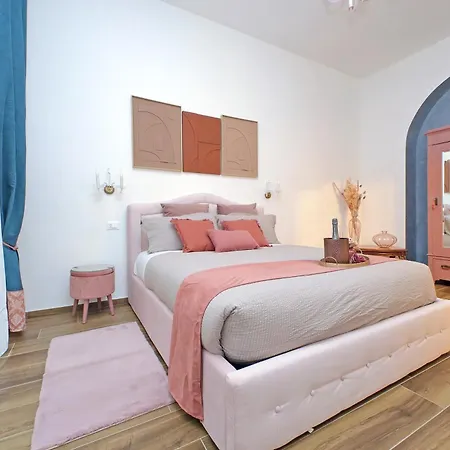 Romance Al Colosseo 3 Apartment *