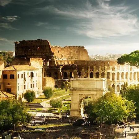 Vacanze Romane Colosseum *