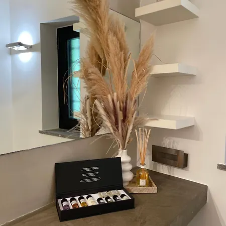 Modern Luxury Pool House Holiday home Rome