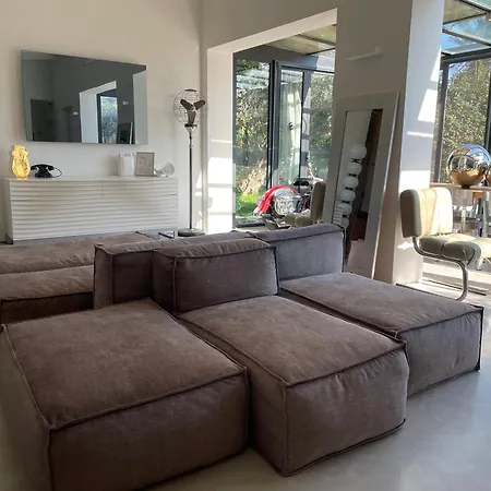 Modern Luxury Pool House Hébergement de vacances