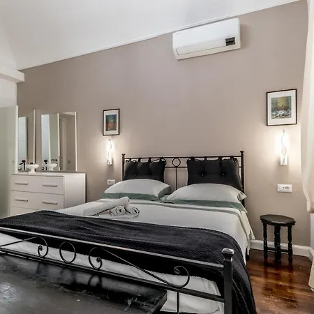 Borghese Homestay