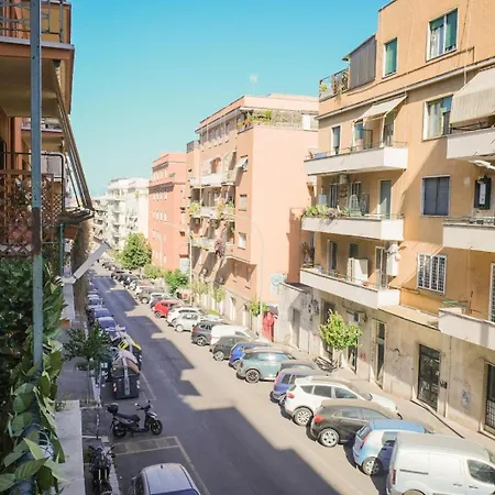 Apartment Lollo House Rome