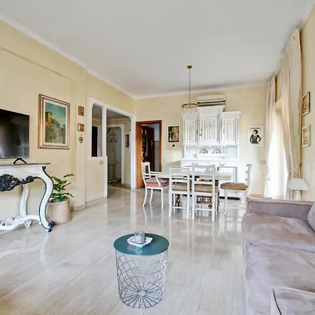 Elle House * Roma