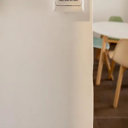 Stepahouse Zona San Paolo Elegante Bilocale A 2 Minuti Dalla Metro B Apartment *