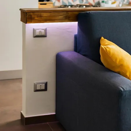 Stepahouse Zona San Paolo Elegante Bilocale A 2 Minuti Dalla Metro B Apartment Rome