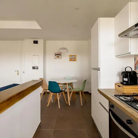 Apartment Stepahouse Zona San Paolo Elegante Bilocale A 2 Minuti Dalla Metro B Rome