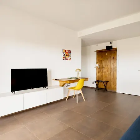 Stepahouse Zona San Paolo Elegante Bilocale A 2 Minuti Dalla Metro B * Rom