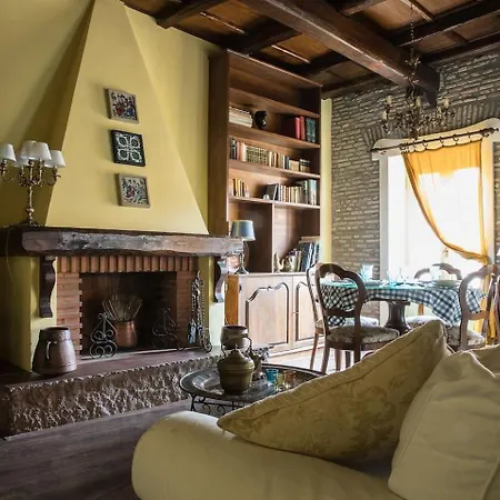 Apartment Crispi Deluxe 2 Bedroom Rome