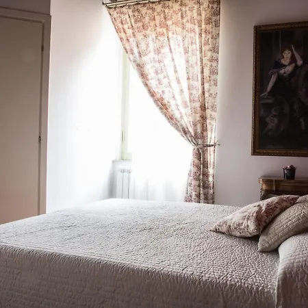 Crispi Deluxe 2 Bedroom *
