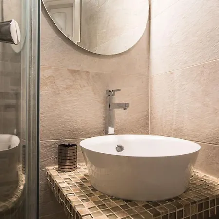 Crispi Deluxe 2 Bedroom Rome