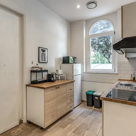 V E N E R E Appartement *