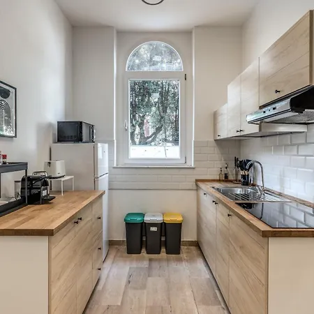 V E N E R E Appartement Rome