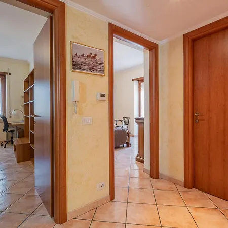 Silent House Tor Vergata Apartment