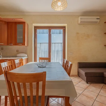 Silent House Tor Vergata Apartment